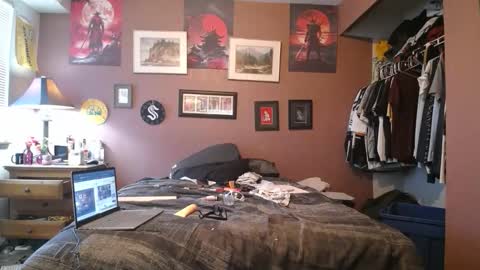 hotlatt4sail online show from October 21, 6:00 pm