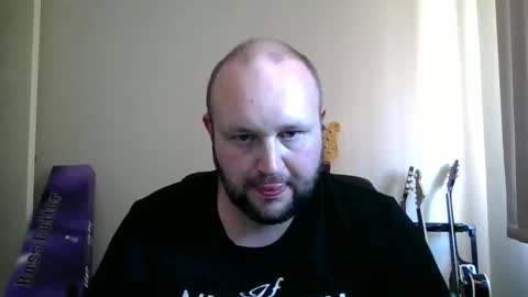 Snapshot of hotrodder323 chatting on February 12, 4:23 am hotrodder323 online show from February 12, 4:23 am