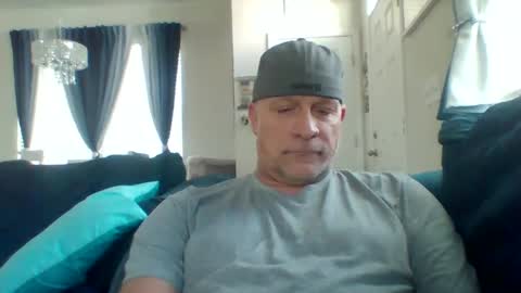 hotyummycock69 online show from October 4, 1:27 pm