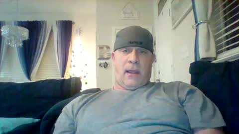 hotyummycock69 online show from December 20, 12:29 am