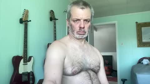 howlingatnothing online show from April 14, 6:51 pm