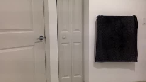 HugeBlast online show from December 14, 1:28 am