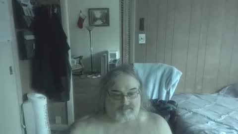 lonely huggy bear online show from April 10, 4:47 pm