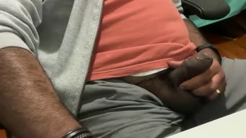 HunkyLover online show from April 17, 10:40 am