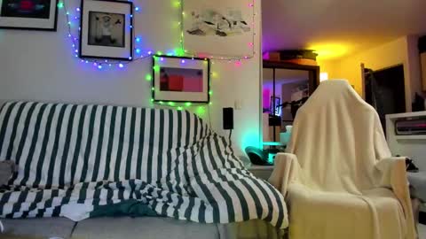 Hugo online show from December 18, 9:08 pm