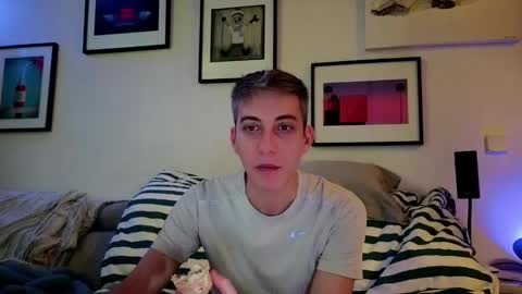 Hugo online show from February 3, 9:07 pm