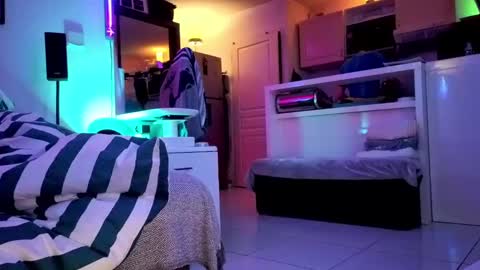 Hugo online show from January 16, 8:57 pm