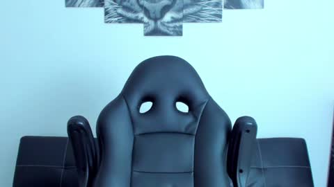 Eli online show from February 8, 12:49 am