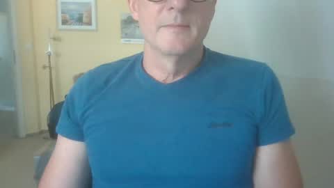 hundeleine online show from June 2, 7:42 am