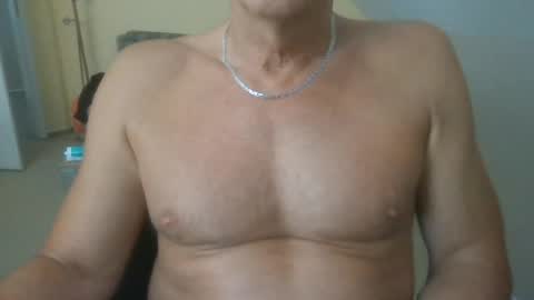 hundeleine online show from July 2, 1:50 pm
