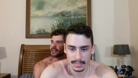hungcaique online show from June 15, 4:04 am