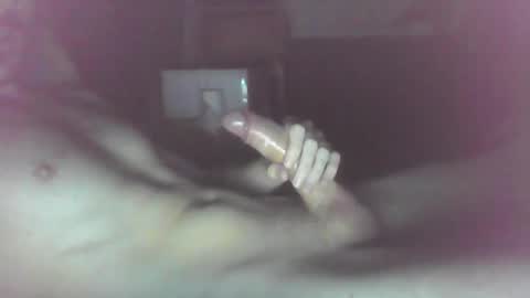 Snapshot of hungchris25 chatting on January 2, 1:30 pm hungchris25 online show from January 2, 1:30 pm