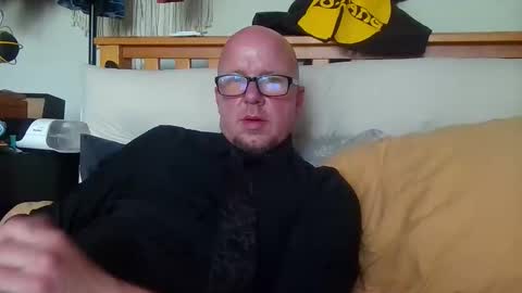 HuingsingleDad79 online show from April 28, 7:18 pm
