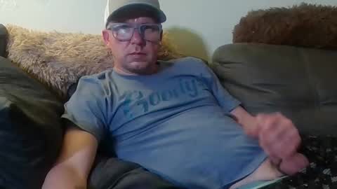 HuingsingleDad79 online show from March 19, 9:45 am