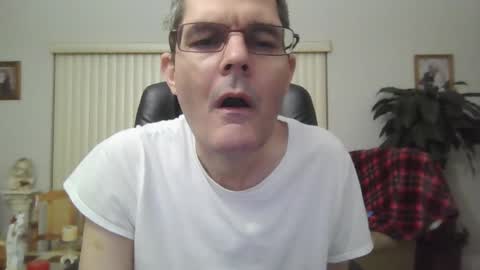 Snapshot of hunkmasclefad458 chatting on January 27, 7:03 am hunkmasclefad458 online show from January 27, 7:03 am