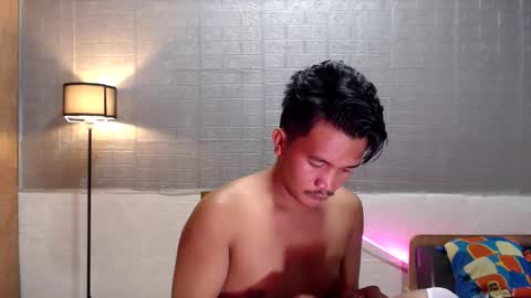 hunkylloyd online show from March 25, 2:21 pm