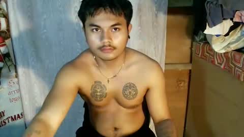 hunkyzeus online show from February 21, 10:49 am