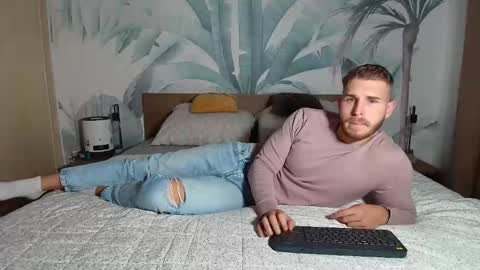 Hunter Bridges online show from October 9, 2:11 pm