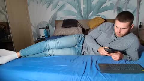 Hunter Bridges online show from November 7, 12:30 pm