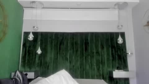 hunterheat_ online show from November 17, 7:39 pm