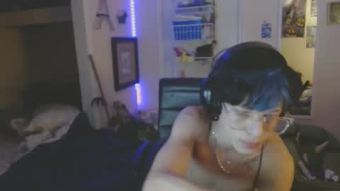 hunteriman online show from June 2, 8:26 am