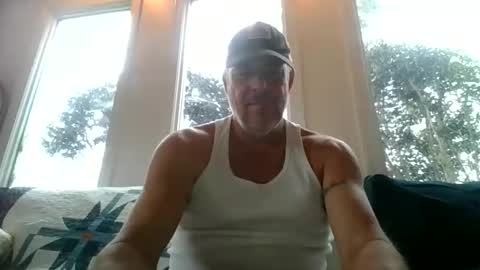 hunybager online show from December 2, 2:42 pm