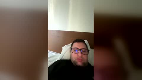 Jduhhwnn online show from April 15, 6:13 am