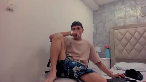 hydan_ online show from July 10, 9:38 pm