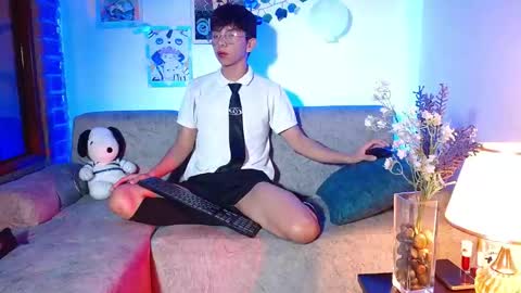 Son Hyunjin online show from March 30, 1:06 am