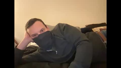 i o ro online show from December 15, 4:51 am