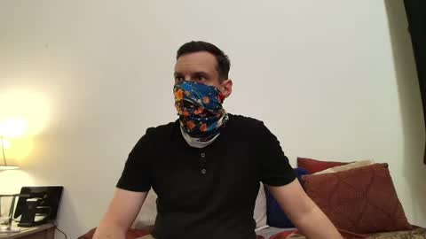 i o ro online show from March 17, 8:17 am