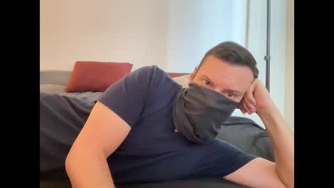 i o ro online show from December 22, 9:20 pm