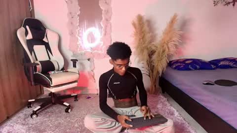 iamandrey_ online show from July 14, 12:23 am