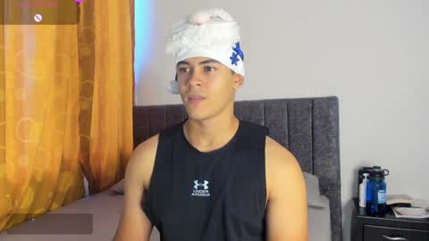 Dylan  independent model  online show from December 24, 9:33 pm