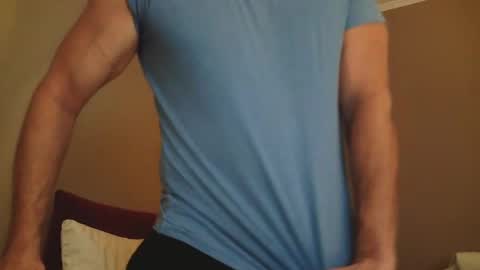 Snapshot of iamhereandnow chatting on December 5, 6:32 am iamhereandnow online show from December 5, 6:32 am