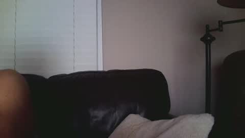 Snapshot of iamhereandnow chatting on March 2, 9:21 am iamhereandnow online show from March 2, 9:21 am