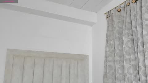 Juliiiiian online show from February 8, 11:12 am