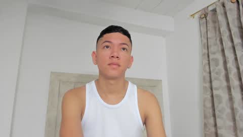 Juliiiiian online show from January 6, 10:35 am