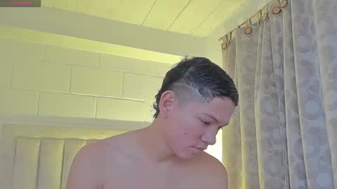 Juliiiiian online show from February 6, 11:10 am