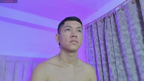 Juliiiiian online show from January 14, 11:20 am