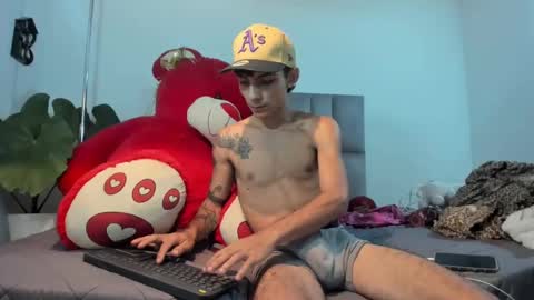 Ian Snake online show from February 25, 11:11 pm