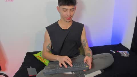 Ian Lark online show from May 21, 2:07 am