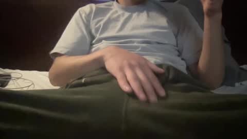 Snapshot of ice_jr chatting on December 13, 6:42 am Ice Jr online show from December 13, 6:42 am