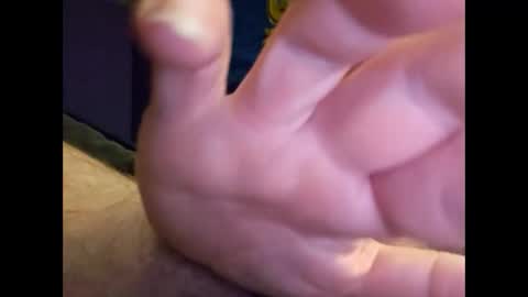 iceman198242 online show from January 1, 12:33 pm