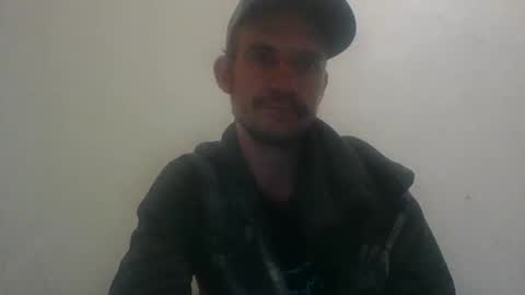 icetwerller online show from November 2, 2:27 am