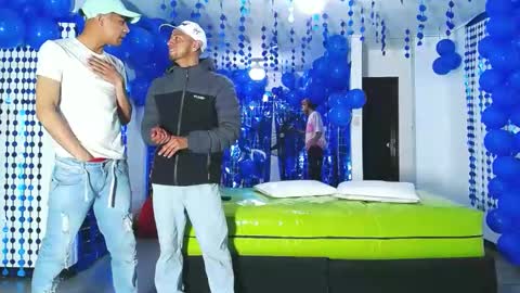 THOMAS AND DAMIAND online show from December 16, 6:16 pm