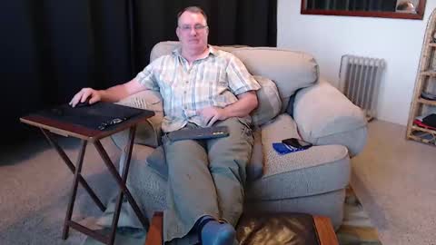 Snapshot of icihristopher chatting on March 1, 1:11 am Christopher online show from March 1, 1:11 am