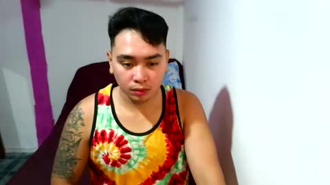 Snapshot of iconic_vince chatting on September 11, 2:05 pm iconic_vince online show from September 11, 2:05 pm