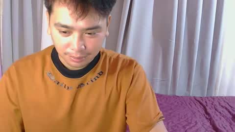 iconic_vince online show from December 15, 4:26 pm