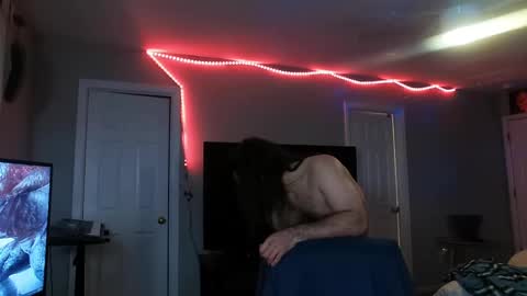 Snapshot of icy_ivy chatting on December 29, 7:28 am Ivan online show from December 29, 7:28 am